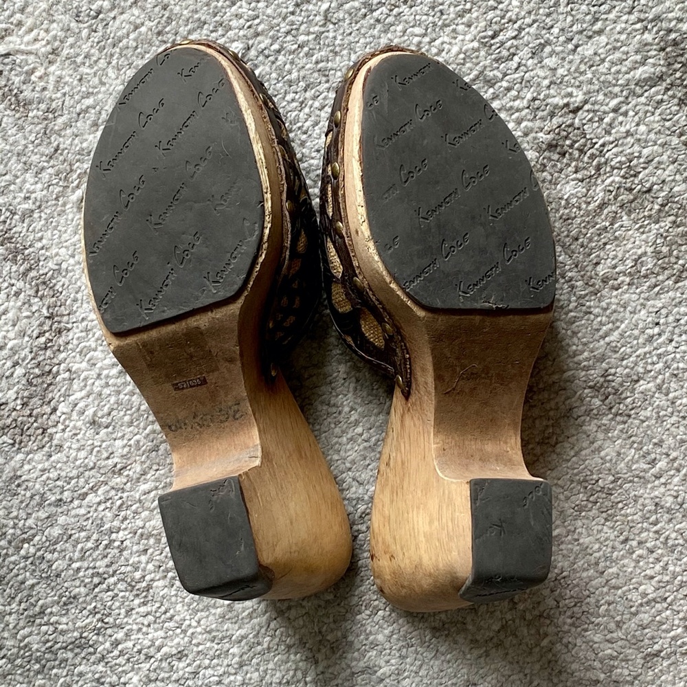 Kenneth Cole patterned mules - Picture 5 of 7